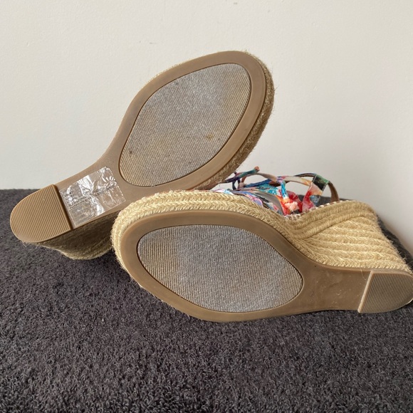 SO Women’s Multi Color Lace Up Espadrilles - Size 7.5 - Picture 8 of 9